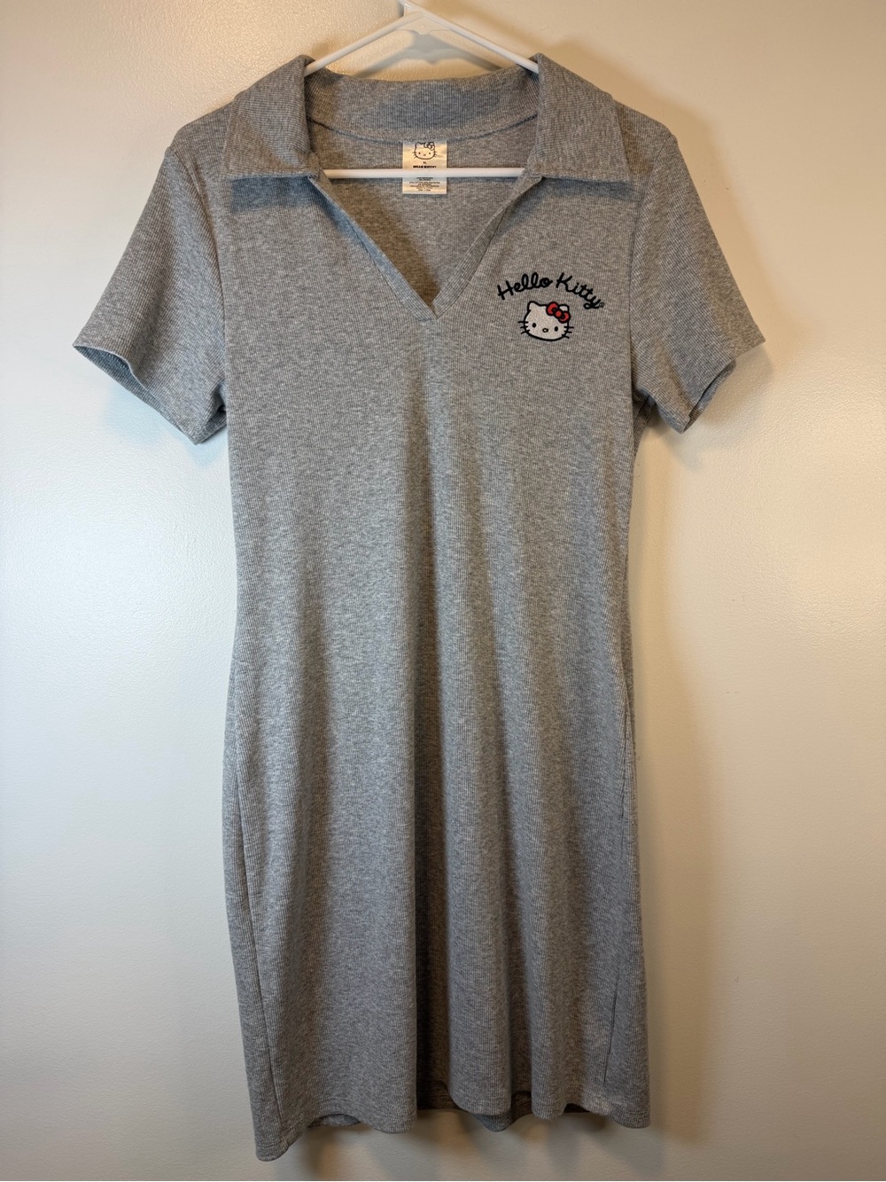 Sanrio Hello Kitty Grey Polo-Style Dress with Embroidered Logo V-Neck Women’s XL